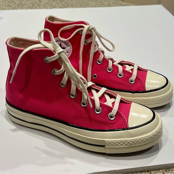 NWOT Converse Fuchsia Canvas High-Tops - Picture 1 of 8